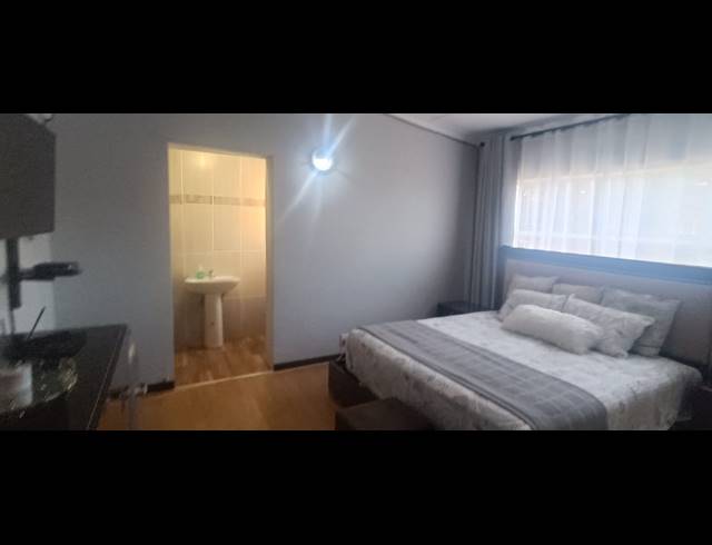 3 BEDROOM HOUSE FOR SALE IN VANDERBIJLPARK SW 1